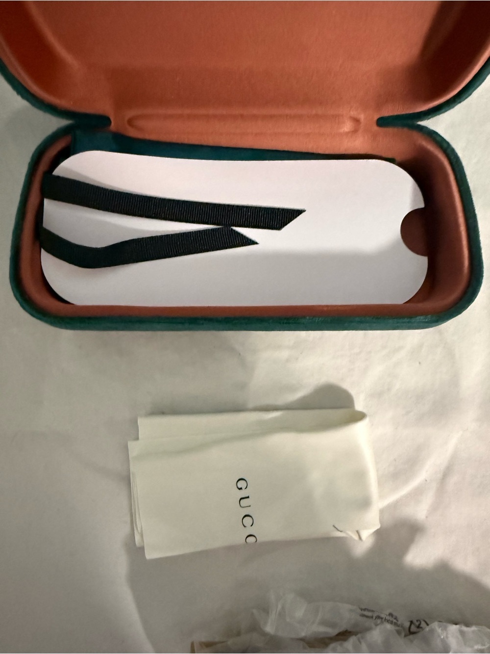 Gucci Blush Pink and Black Cat Eye Sunglasses Luxury Logo Temples! Made in Italy - Picture 12 of 15